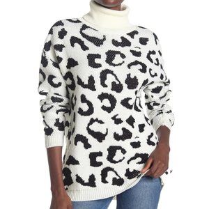 NWT - White Leopad Turtle Neck Tunic Sweater (Cotton Emporium - Nordstrom) - L